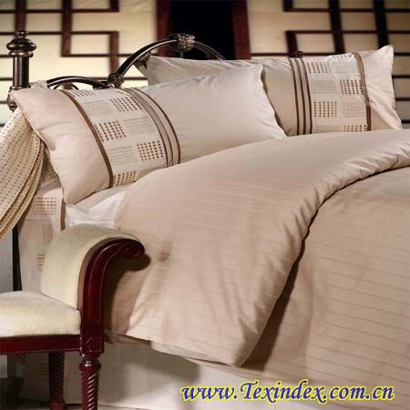 �P�Ҵ�������סŮ���_��