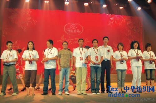 �Ϸ�����ت����N�̃�(y��u)�㌧ُ�T