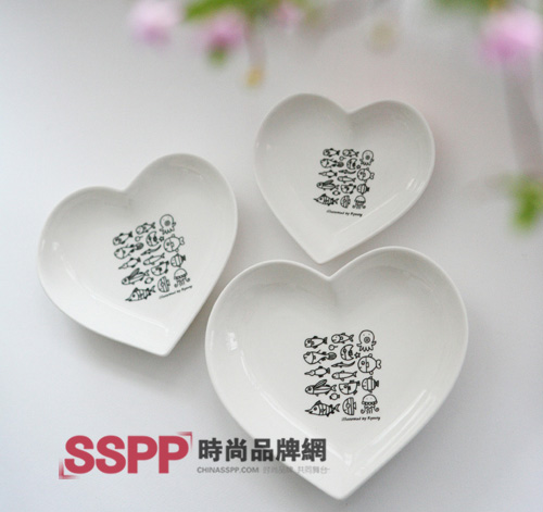 ��ɫӡ���;���ˬ���m��һ��