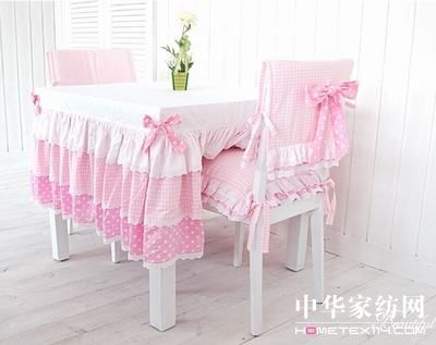 �ٽz��ˇ��Ů��۵ļҾ�