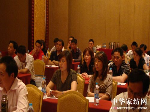 �Ϸ�����A�|�؅^(q��)����(ch��ng)���̕�(hu��)�e�k