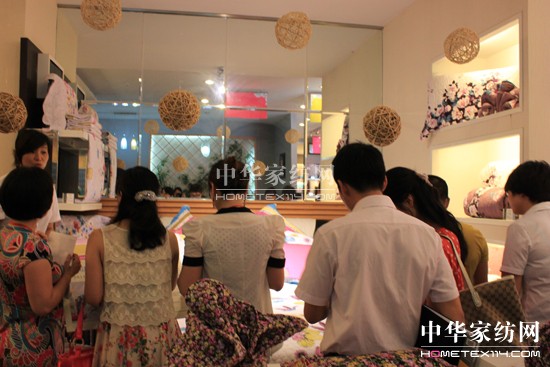 ���Z��2011�ﶬ��Ʒ�l(f��)����(hu��)���_(k��i)