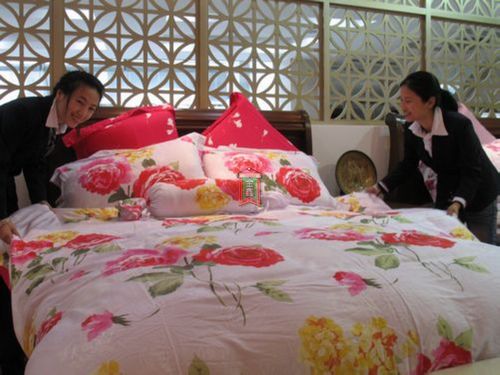 �Bʯ�����b��ӭ�Ҽ��O(sh��)Ӌ(j��)��ِ