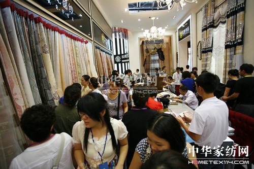 ���ڇ�(gu��)�H�Ҽ���ˇչ�[��(hu��)�_Ļ