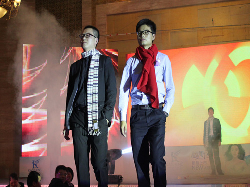 �Pʢ���{(l��n)�{(di��o)paisley��׌��(m��ng)���v�w