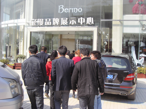 ���A�Ҽ��W(w��ng)�M�������L�F�������˽���ͨ����