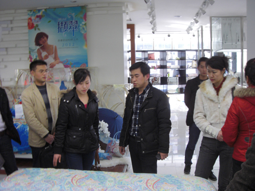 ���A�Ҽ��W(w��ng)�M�������L�F�������˽���ͨ����