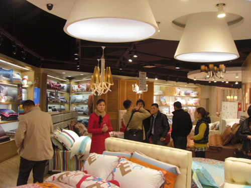 ���A�Ҽ��W(w��ng)�M�������L�F�������˽���ͨ����