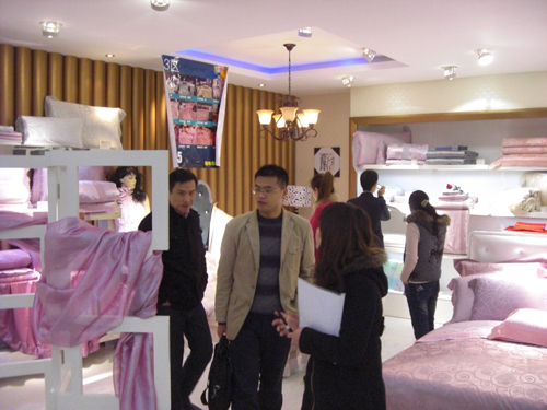 ���A�Ҽ��W(w��ng)�M�������L�F�������˽���ͨ����