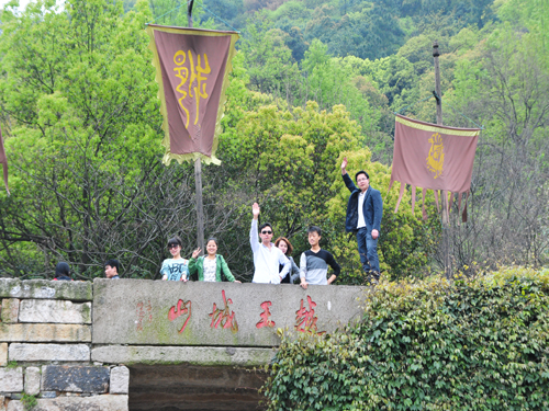 ���Q���ҼҼ��M���T�����[������^(q��)