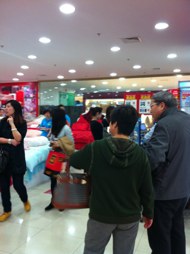 �Pʢ��Ʒ��Ńr(ji��)�M�~����iphone4S��