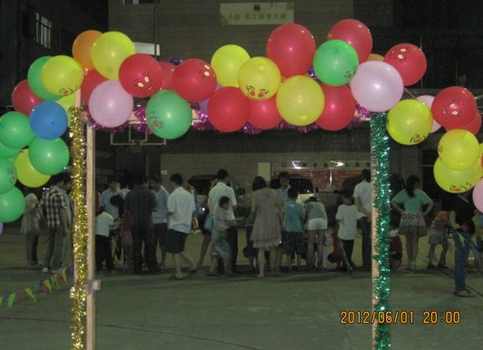 �� �h��•�A������һ��ͯ��(ji��)�H�ӻ�ӈA�M�Y(ji��)��