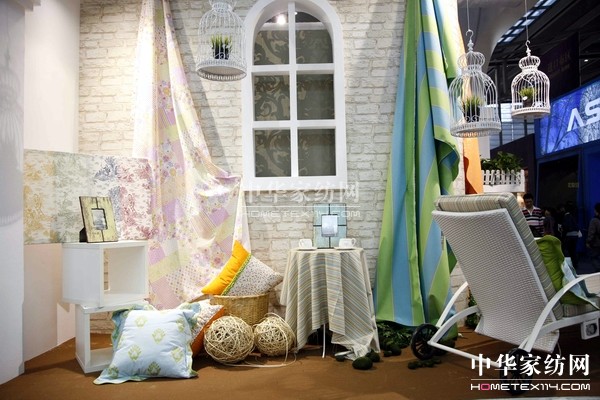 ���ڌ����Ʒչ�[��(hu��)������(d��ng)�Ї���Ʒ�r(sh��)��Ʒ����Ş