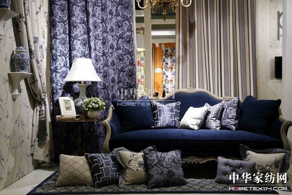 ���ڌ����Ʒչ��(qi��ng)�݆���