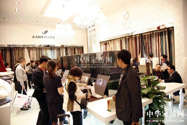 ���ڌ����Ʒչ��(qi��ng)�݆���