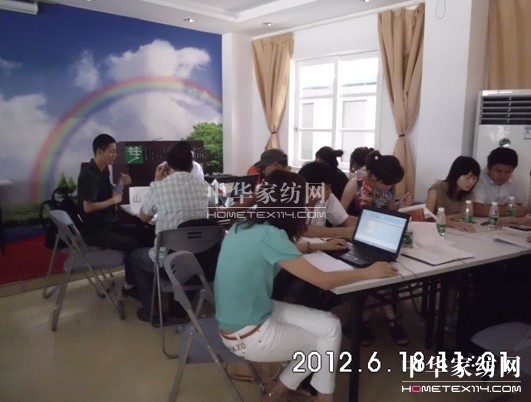 �h(yu��n)��(m��ng)�Ҿ�2012�ﶬ�a(ch��n)Ʒ��(hu��)�A�M��Ļ