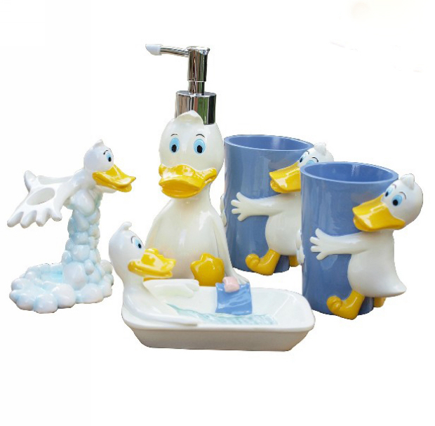 �Ҿ���Ʒ15�����(sh��)֬�l(w��i)ԡ�׼�