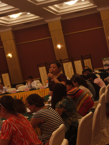 �Pʢ�Ҽ�2012������Ʒ���ƽ��(hu��)����(d��ng)ؔ(c��i)����ϣ��