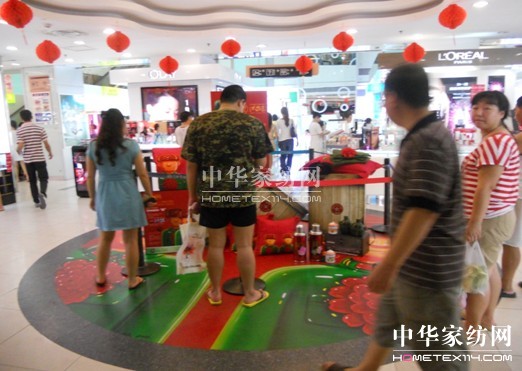 ���m������硶�˽�Ӣ�ۡ��o�B(t��i)չ�[�����h