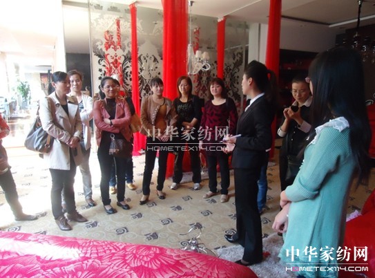 ���z�Ҽ��µ���Ӗ(x��n)��(hu��)��(y��u)���xĻ