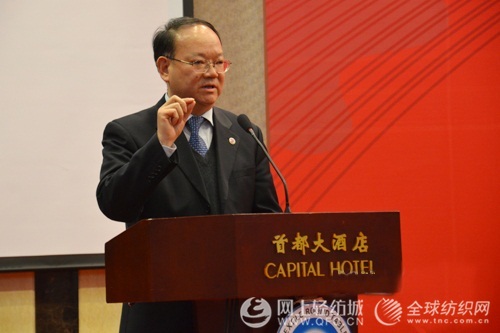 高勇:預計2013紡織業(yè)平穩(wěn) 先低后高