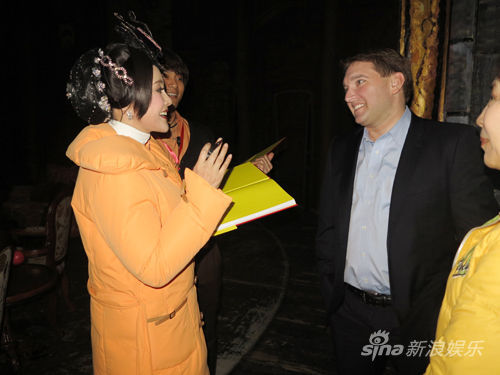 ���ԑc"�L�A�^��"�ؾ�����Ӣ����