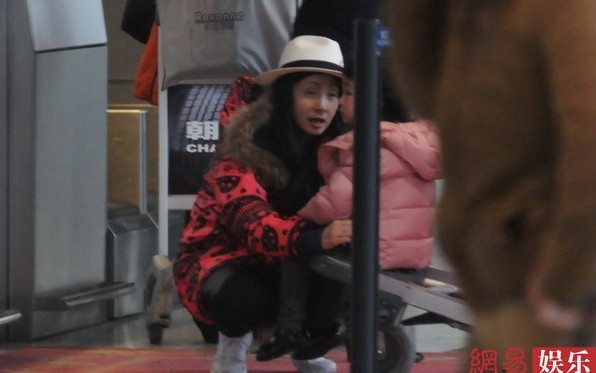 С�պ窚�ԔyŮ�F(xi��n)��C��