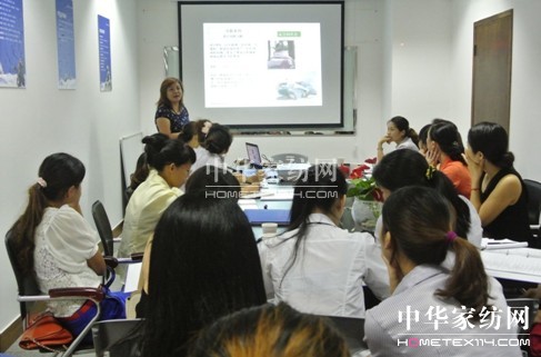 ���Z�Ҽ��_չ�ﶬ��Ʒ��Ӗ(x��n)