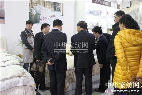 �����ʒɽ��(gu��)�H��q��(ji��)�_(k��i)Ļ�xʽ�e��