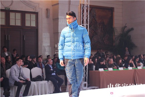 2013�Ї���q��Ʒ�O(sh��)Ӌ��ِ�Qِ�e�k