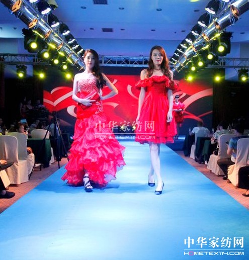 2014�����Ҽ���(j��ng)�N�̴��(hu��)��ӆ؛��(hu��)�A�M�ɹ�