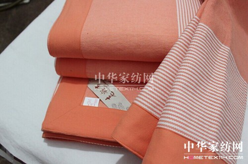 �L(zh��ng)ɳ���ֲ��Ƶļ{���Ҽ����ν���