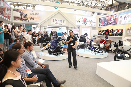 i-baby�ɞ�CBMEչ�����c��i-mummy�W���ǈ�