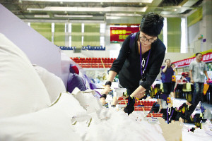 �Ҽ��O(sh��)Ӌ(j��)��ِ��ͨ�u�x 300������Ʒ���x