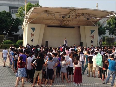 ��·�Ҽ��M(j��n)����������(x��)������(qi��ng)�T��������ȫ���R(sh��)