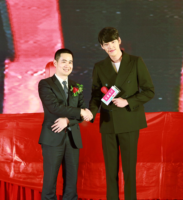 ������չ��ů�С��������ˮ�ǼҼ���ů����