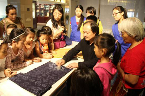 �����e�k���y(t��ng)�{(l��n)ӡ����ˇ�g(sh��)չ