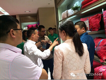 聚·力突破-紫羅蘭家紡十月培訓(xùn)會(huì)