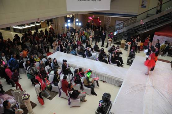 ���z�Ҽ���ͬ��BOX����Ҋ(ji��n)���(hu��)���pϲ��Ʒ��A�M(m��n)��Ļ