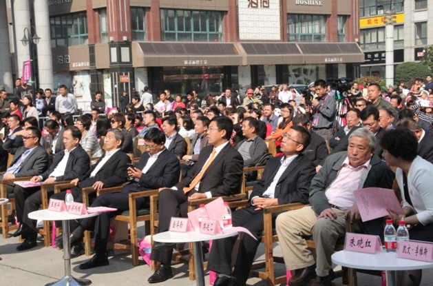 ��(chu��ng)��N��������(hu��)�彻�ו�(hu��)�����z���pϲ�Ļ���չ��(d��)������