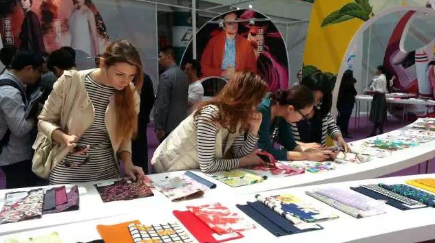 2015���H�r(sh��)�м����A���(d��ng)��ʽ�_Ļ