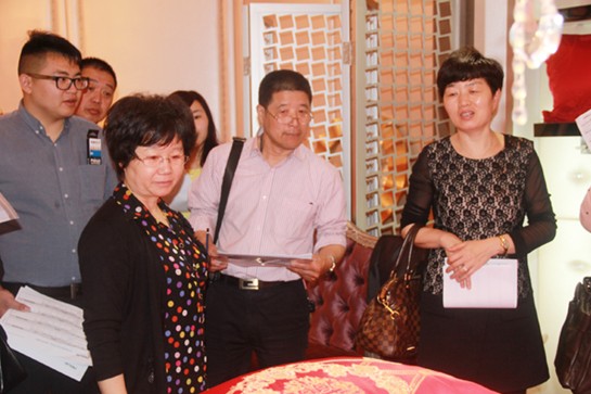 2015���_�Ҽ��ﶬ��Ʒ�u(p��ng)����(hu��)�A�M��Ļ