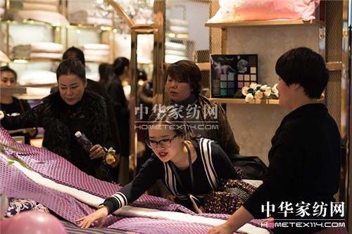 ������ɼ��F(tu��n)�������һվʽ�Ҿ������w�(y��n)�^�����L��׿չ