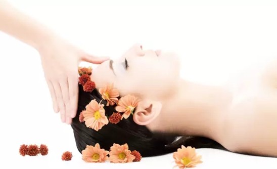 Ů�����@�ӟ��ɵģ��z���D��zS+��Ů�������