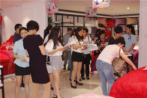 �z���D�Ҽ�2016���ﶬ��Ʒ�ƏV�I����ʢ���_Ļ