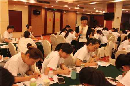 ���ƠI(y��ng)�N(xi��o)�B(y��ng)��ӛ