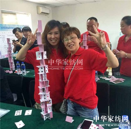 ������ؾ�Ӣ�R������ϵ�＾�l(f��)չ��