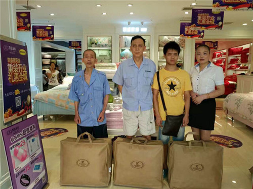 �Pʢ�Ҽ����(y��ng)���(y��ng)�꣺������Ş�������b����(j��)�_�I(y��)