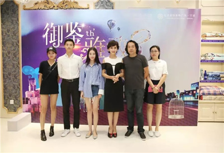 �w��֥�@�G���಩��Ҽ�����ɼ���W���R˹���u��������F(xi��n)��(ch��ng)