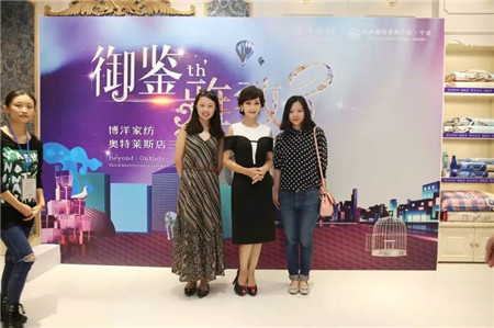 �w��֥�@�G���಩��Ҽ�����ɼ���W���R˹���u��������F(xi��n)��(ch��ng)